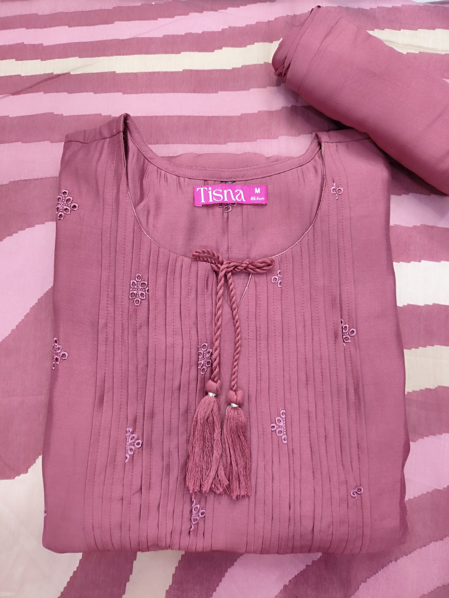 Onion Pintuck Suit Set