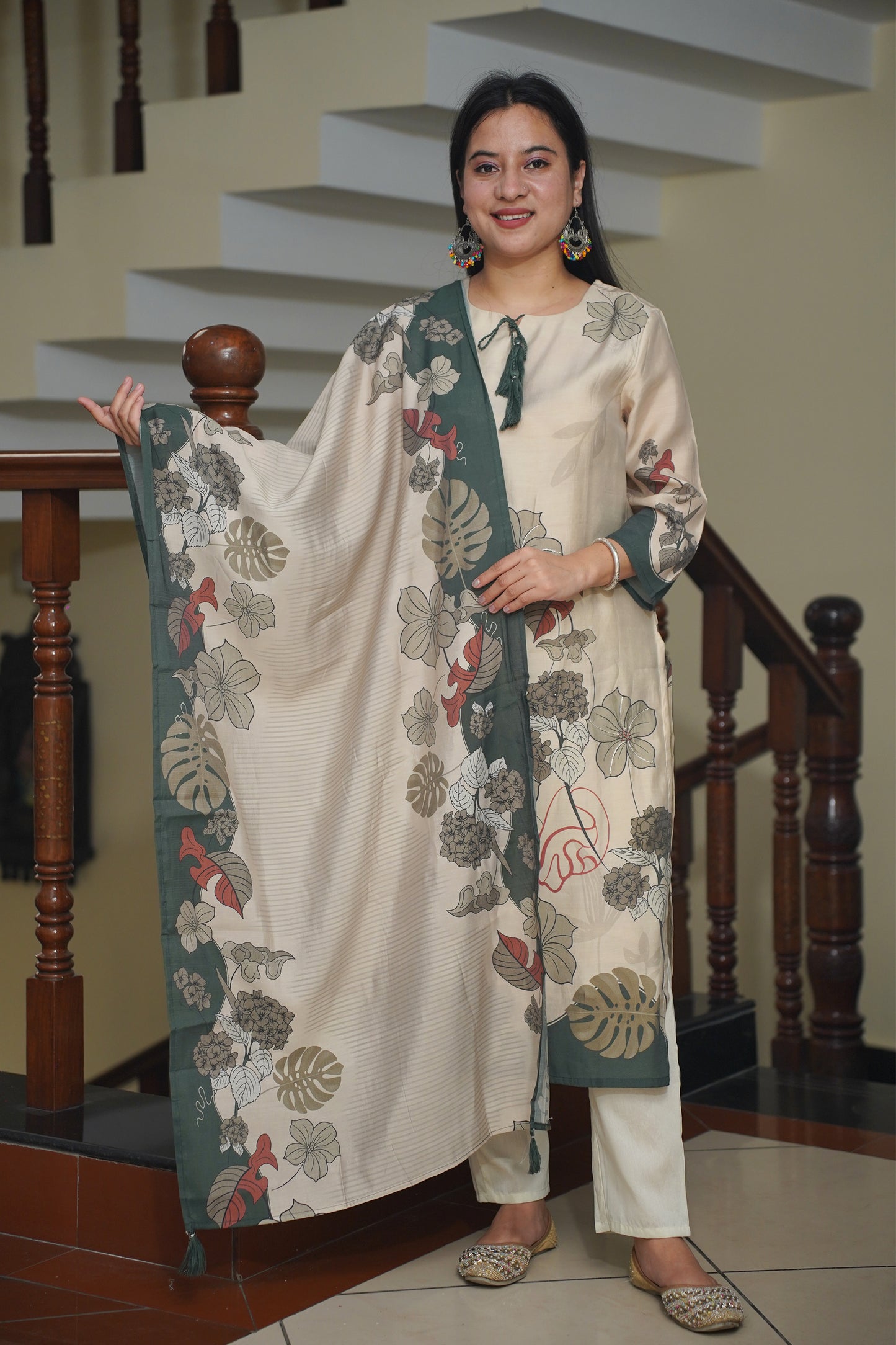 Creamy Flora Printed Suit Set