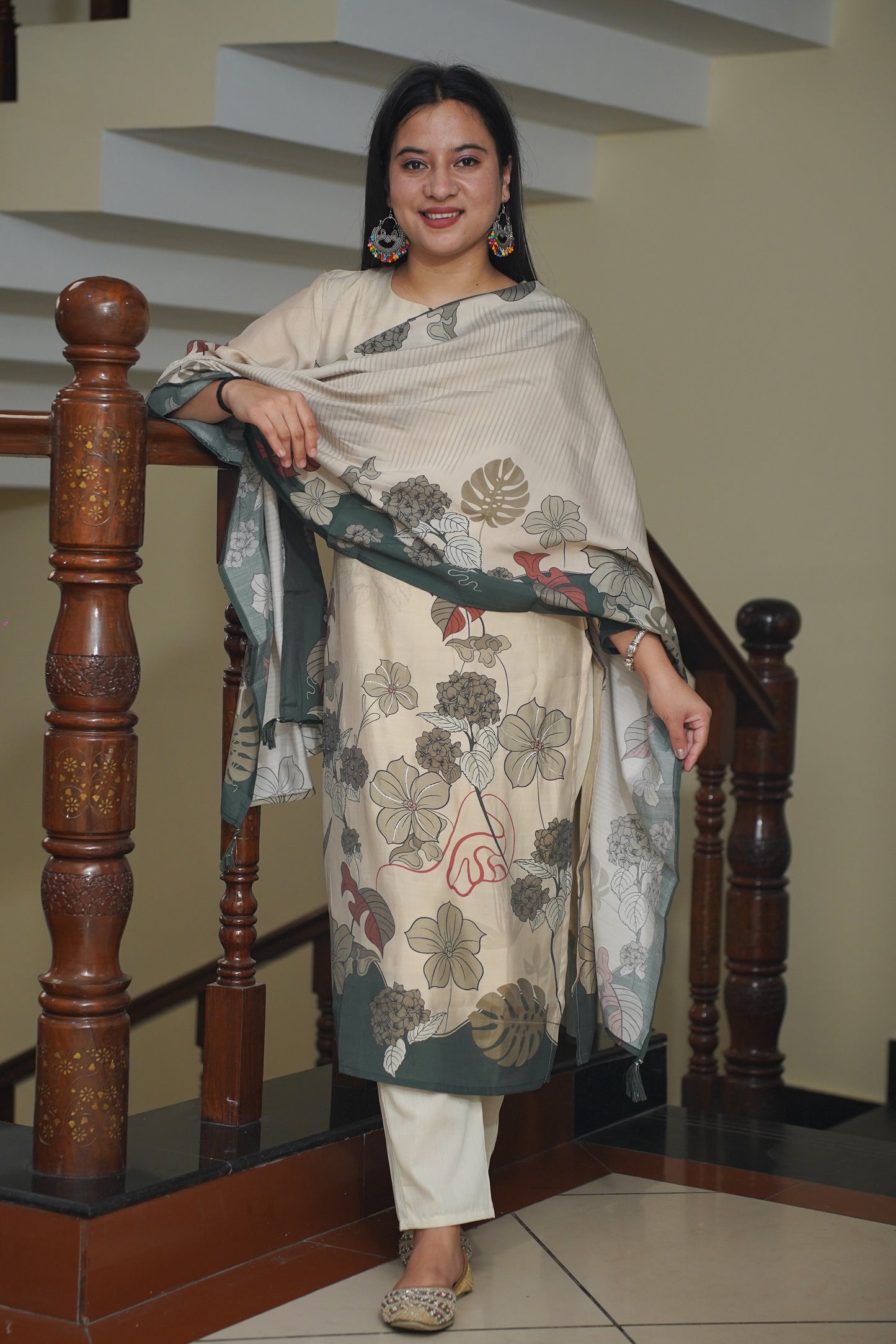 Creamy Flora Printed Suit Set