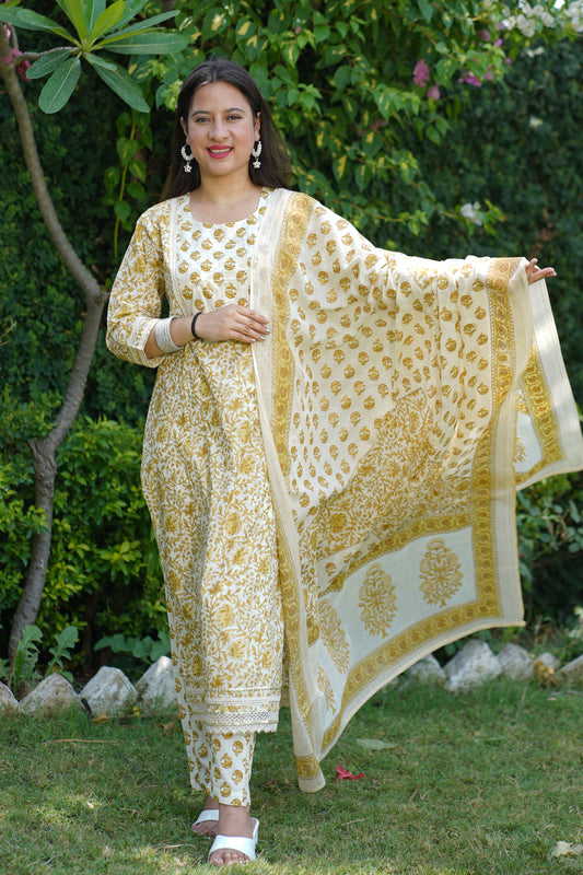 Creamy Sunshine Cotton Suit Set