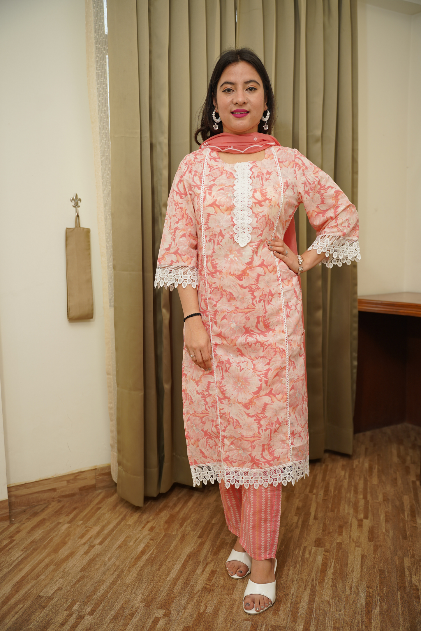 Garden of Roses Mul Suit Set