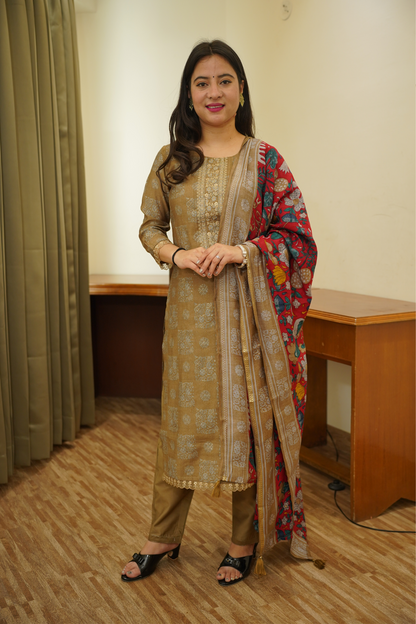 Kurta Set With Dupatta